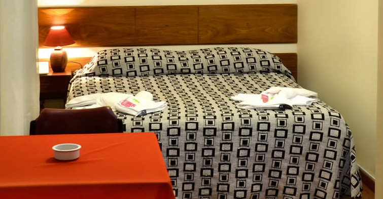 Hotel Hispano มอนเตวิเดโอ ภายนอก รูปภาพ